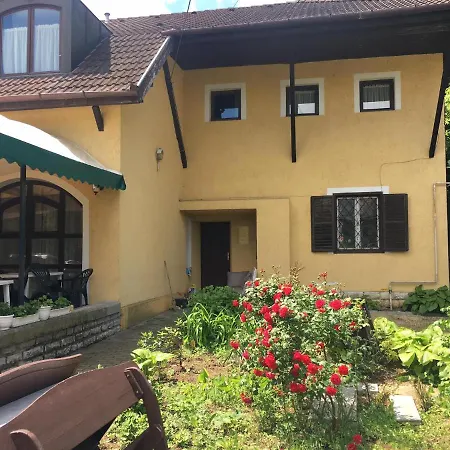 Kaldy Panzio Bed & Breakfast *